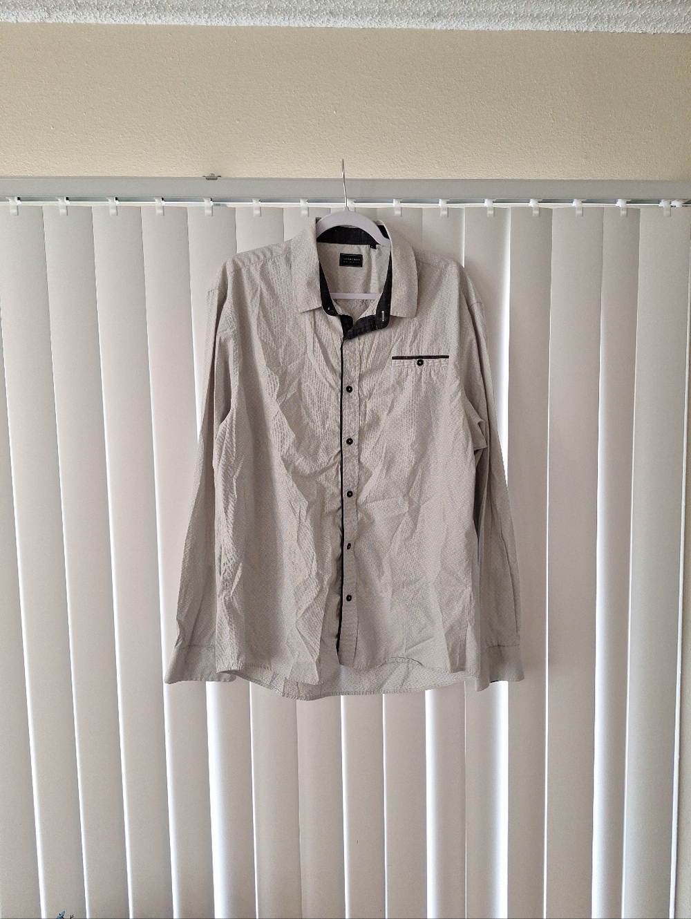 7 Diamonds Button Front Shirt